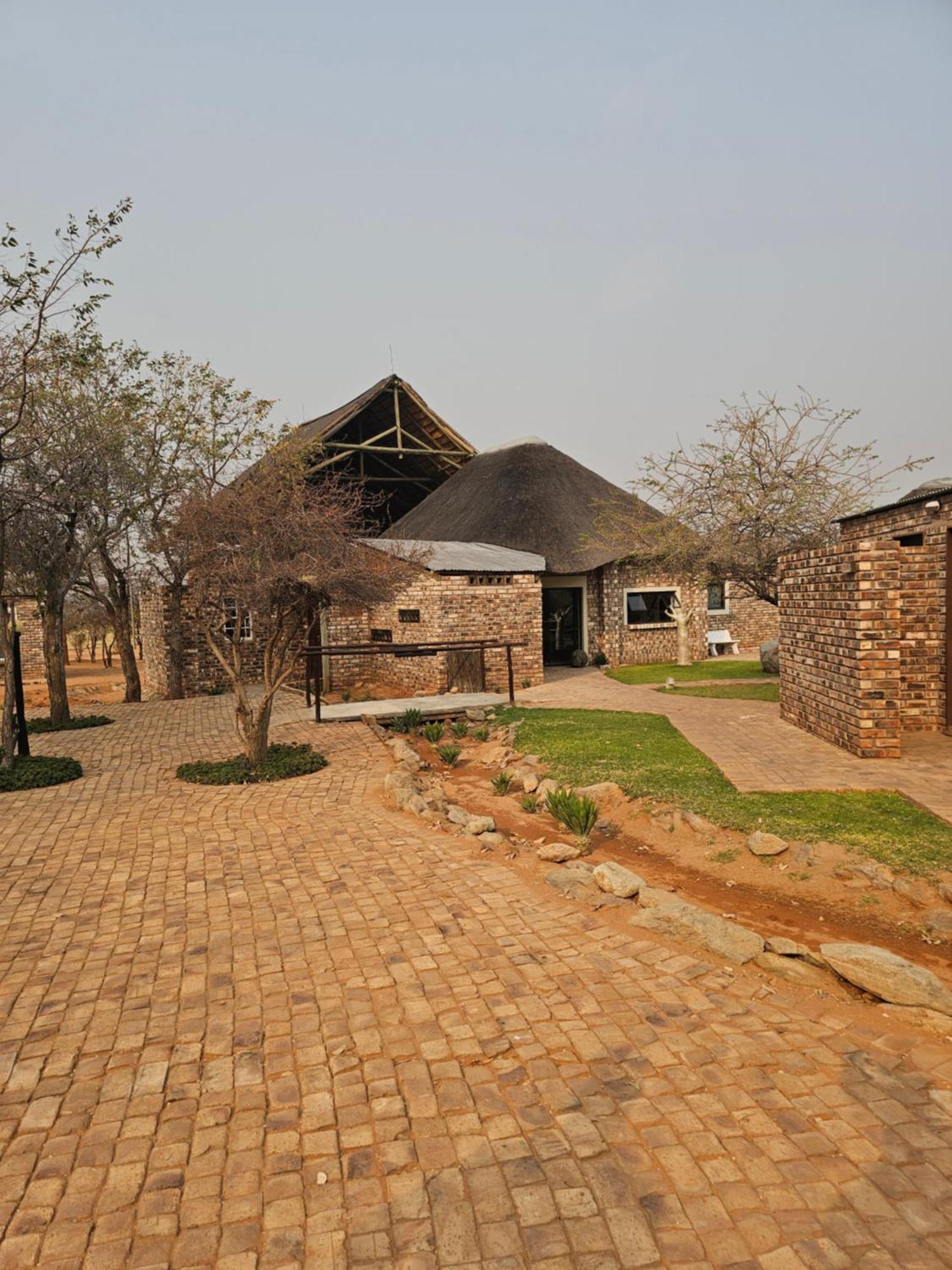Kaoko Bush Lodge Kamanjab 외부 사진